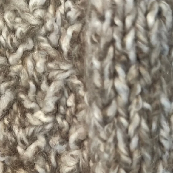 Anthropologie “ANGEL of the NORTH” Alpaca-Blend CozySoft Cardigan Sweater (M) - Picture 3 of 9